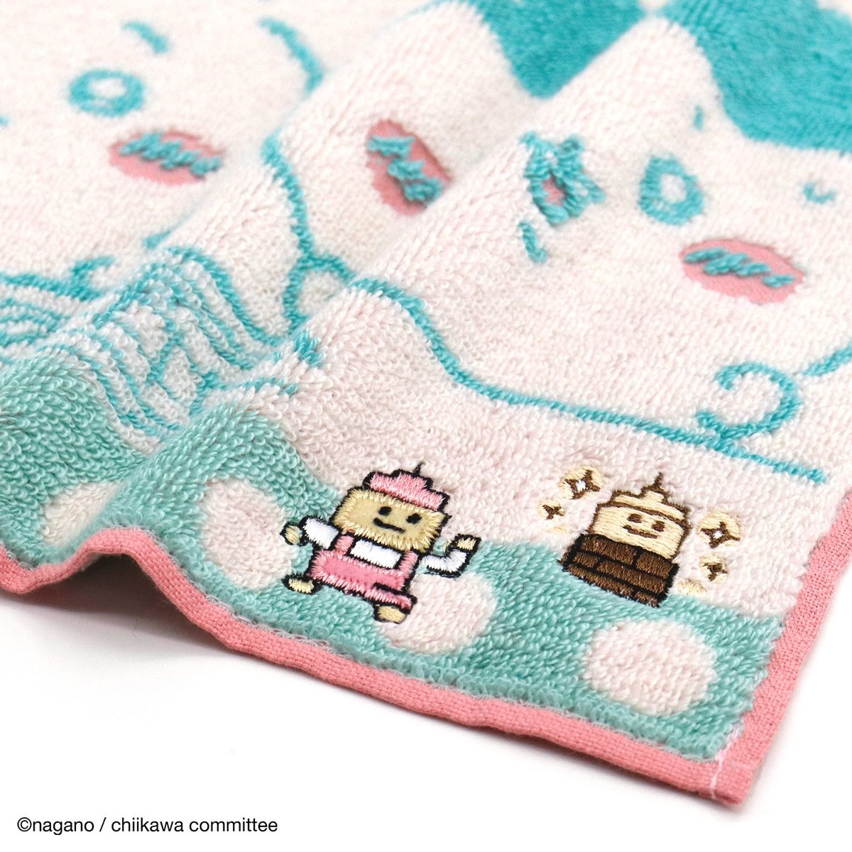 ちいかわ タオルハンカチ(ピロン アイボリー)