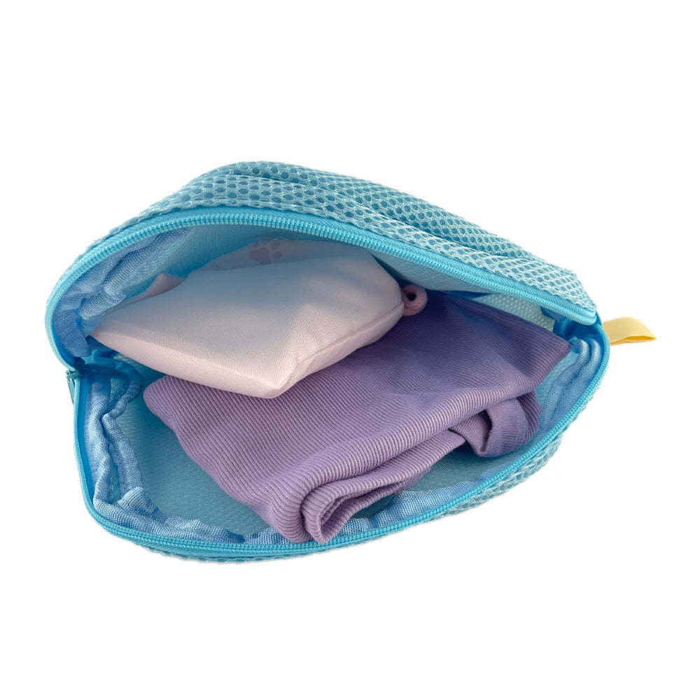 ちいかわ ダイカットポーチ(ランドリー ハチワレ)