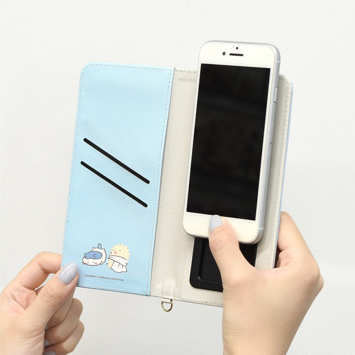 ちいかわ ダイカットマルチフリップカバー L(ハチワレ&ラッコ)