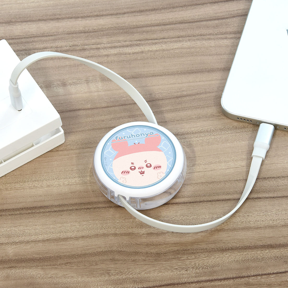 ちいかわ PD60W対応 USB2.0リール式Type-Cケーブル(古本屋)