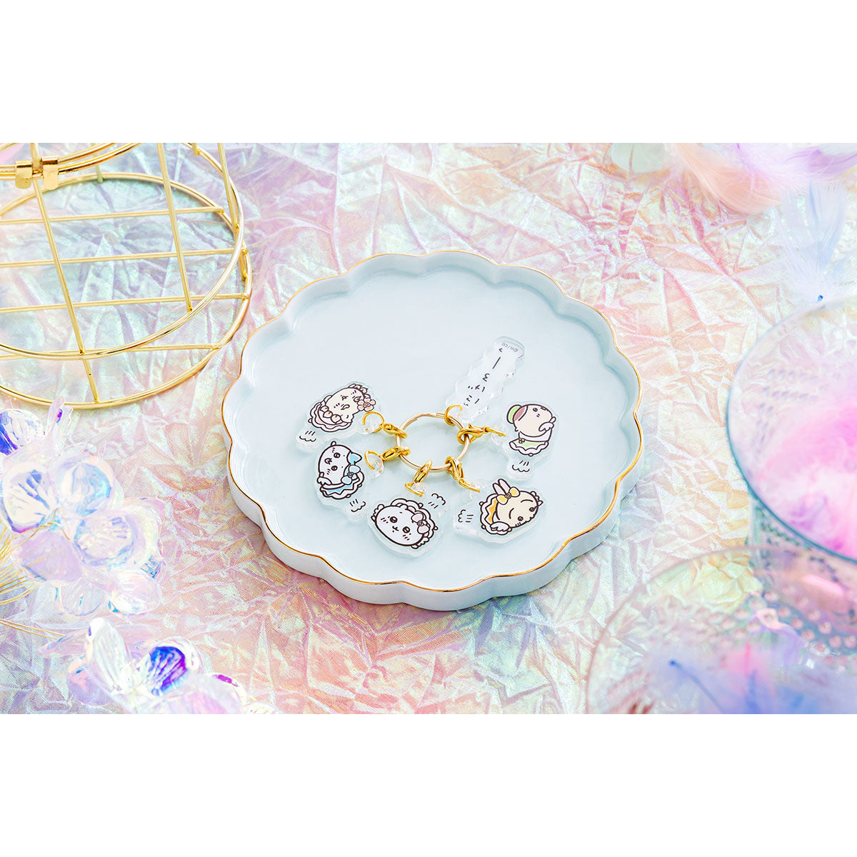 ちいかわ 超まじかるちいかわ にげろーっ!5連アクリルチャーム
