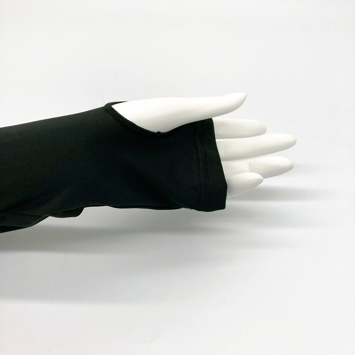 ちいかわ アームカバー(ワンポイント ちいかわぴえ)