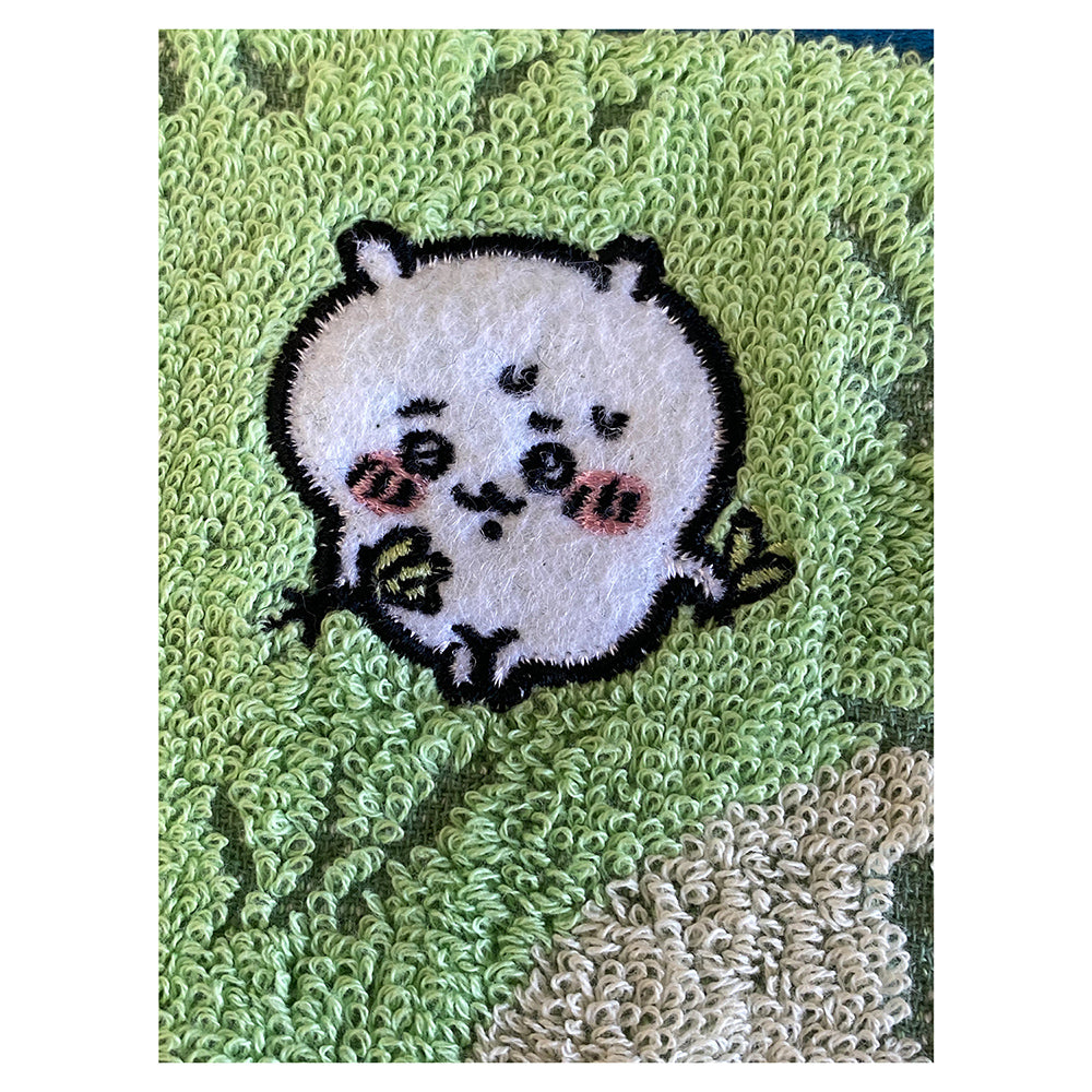 Chiikawa Mini Towel (Weeding Grass)