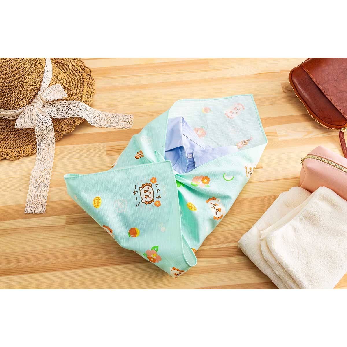 ちいかわ シーサー祭り!!! ほどよいサイズの小風呂敷(ちらし柄)