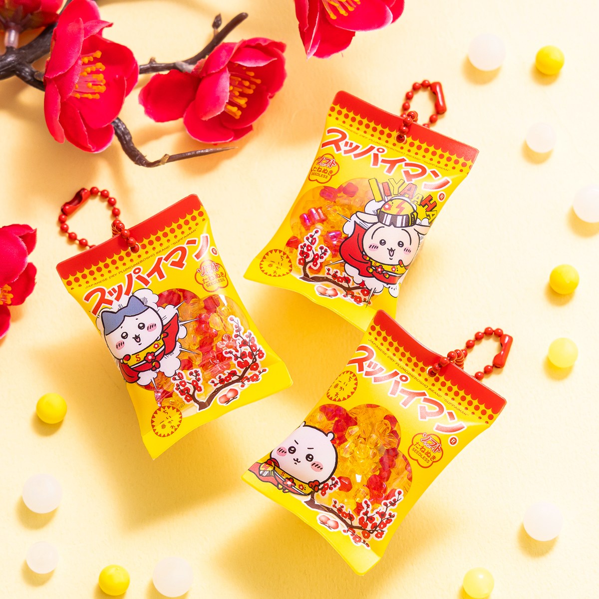Chiikawa x Suppaiman Shisa's Souvenir Shop Shaker Snack Keychain