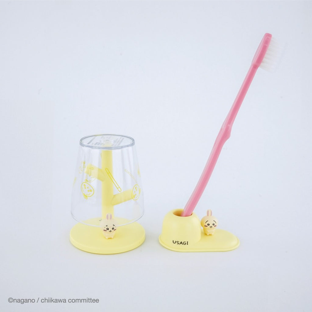 Chiikawa Mini Gargle Cup & Stand (Usagi)