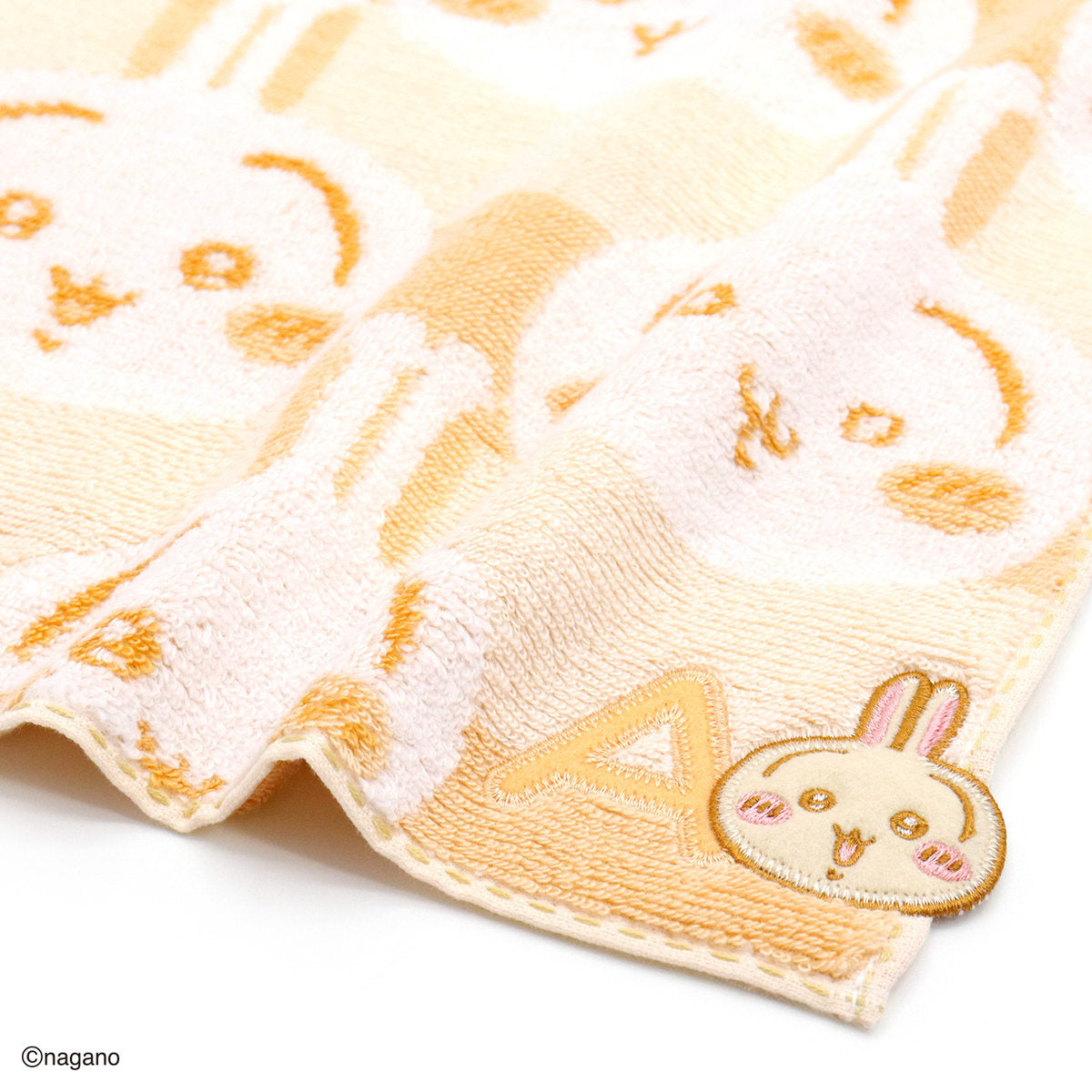 ちいかわ イニシャル タオルハンカチ（うさぎ）