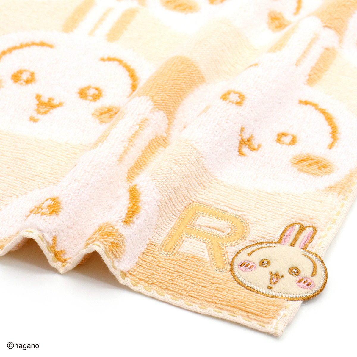 ちいかわ イニシャル タオルハンカチ（うさぎ）