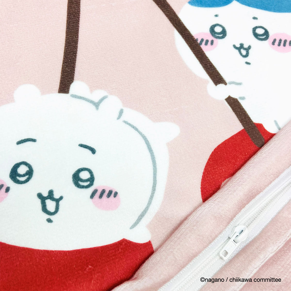 ちいかわ クッションカバー（みんな さくらんぼ）