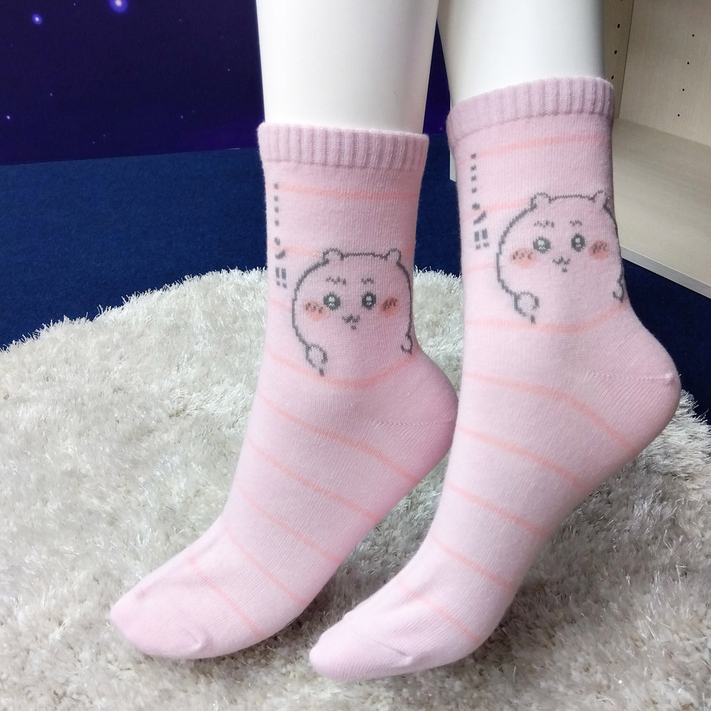 Chiikawa Crew Socks (Chiikawa Judgment Pink)