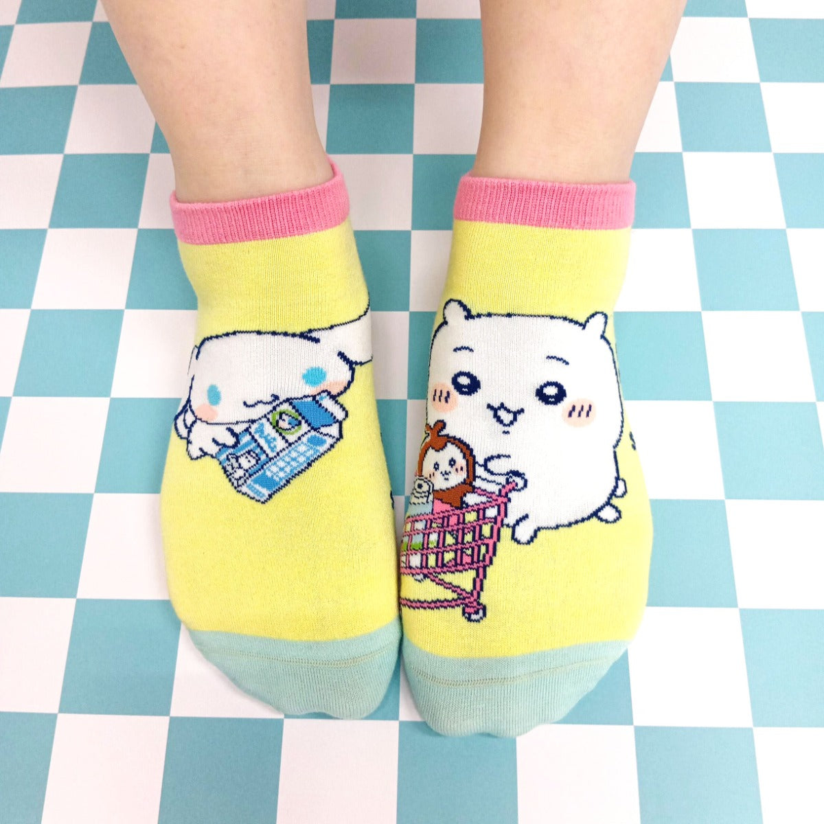 Chiikawa x Sanrio Characters Sneaker Socks (Chiikawa / Cinnamoroll) Women's