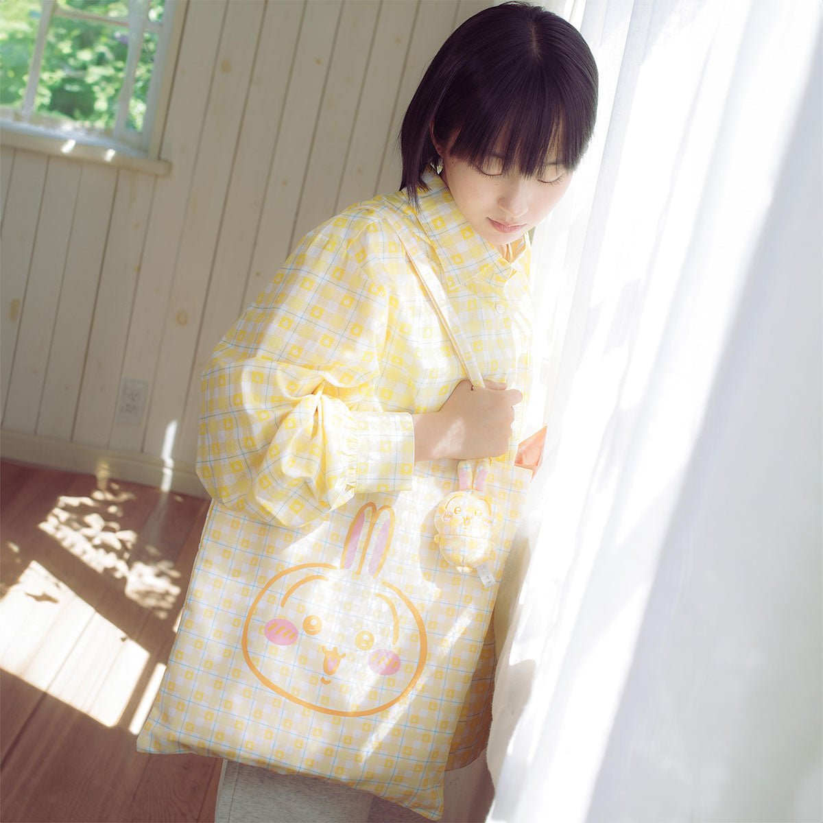 ちいかわ チェックシリーズ トートバッグ（チャーム付き）うさぎ イエロー