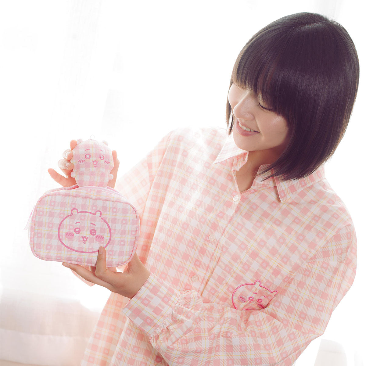 ちいかわ チェックシリーズ ポーチ ちいかわ ピンク