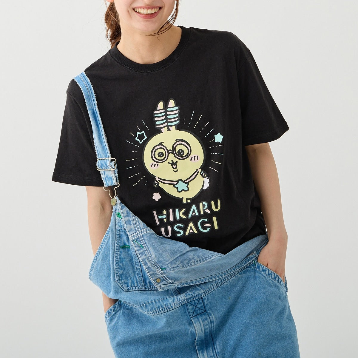 ちいかわ ちいかわパーク 蓄光Tシャツ 光るうさぎ ブラック