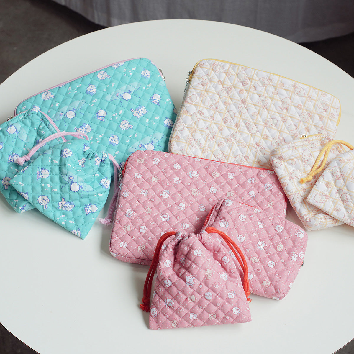 ちいかわ マルチケース ドーナッツ イエロー