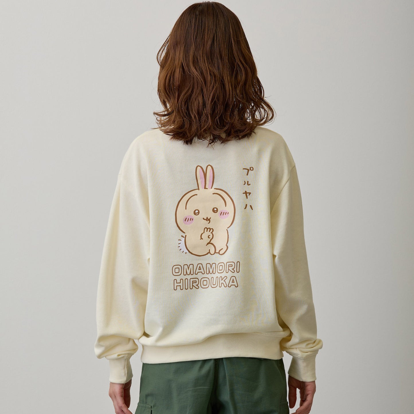 치이카와 맨투맨 티셔츠 부적 주울까 크림