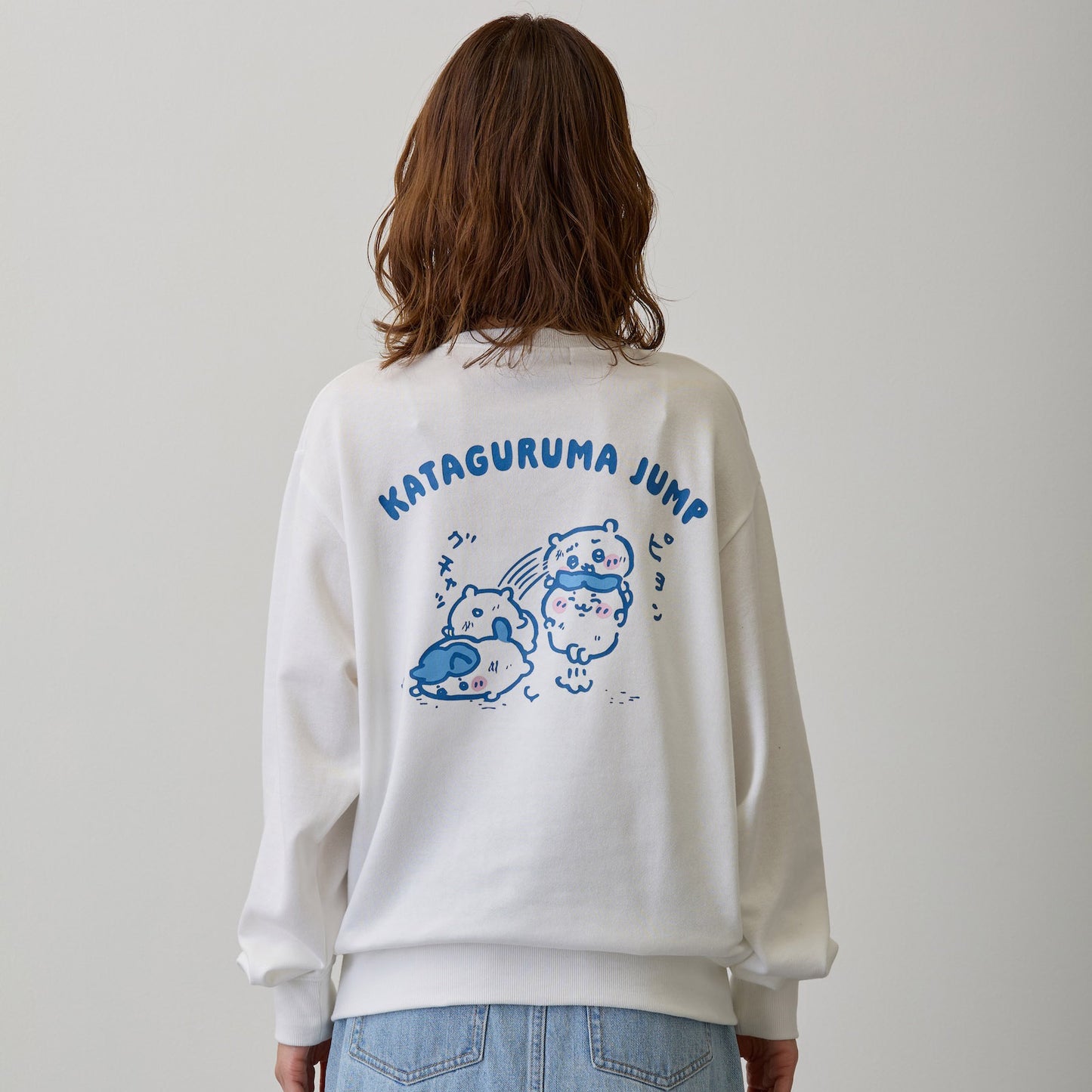 치이카와 맨투맨 티셔츠 목마 점프 화이트