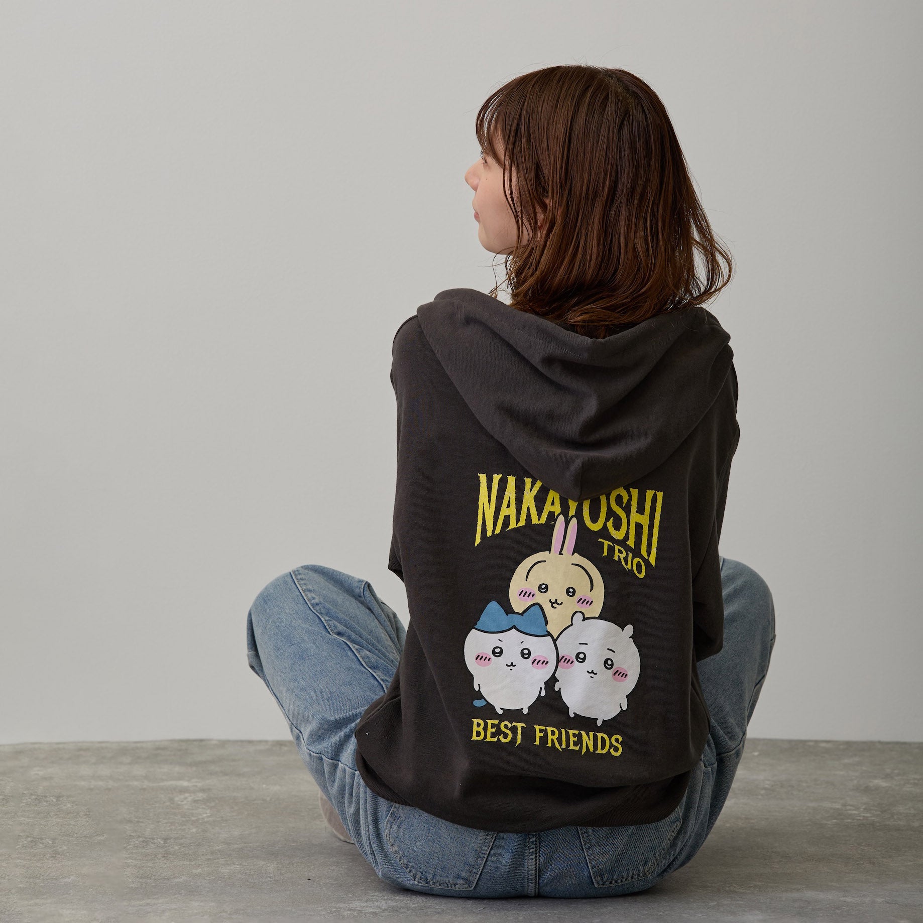 ちいかわ ZIPパーカー 仲良しトリオ スミ | ちいかわマーケット 公式