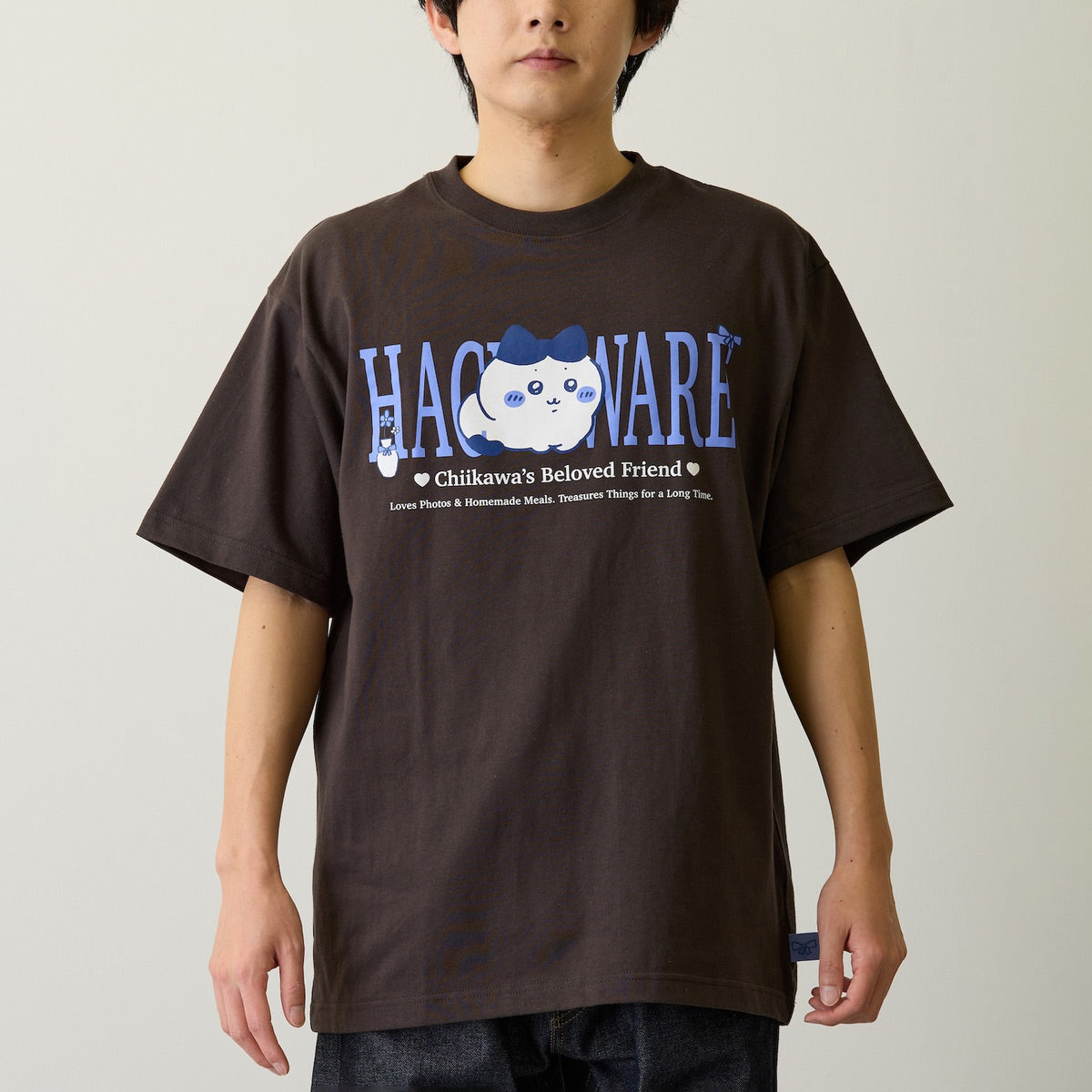 ちいかわ Tシャツ ハチワレシリーズ スミ | ちいかわマーケット 公式