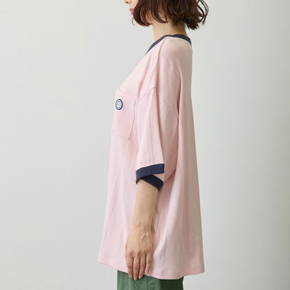 吉伊卡哇 寬鬆廓形口袋T恤 (Robert P.Miller×Talking / 吉伊卡哇 火烈鳥粉)