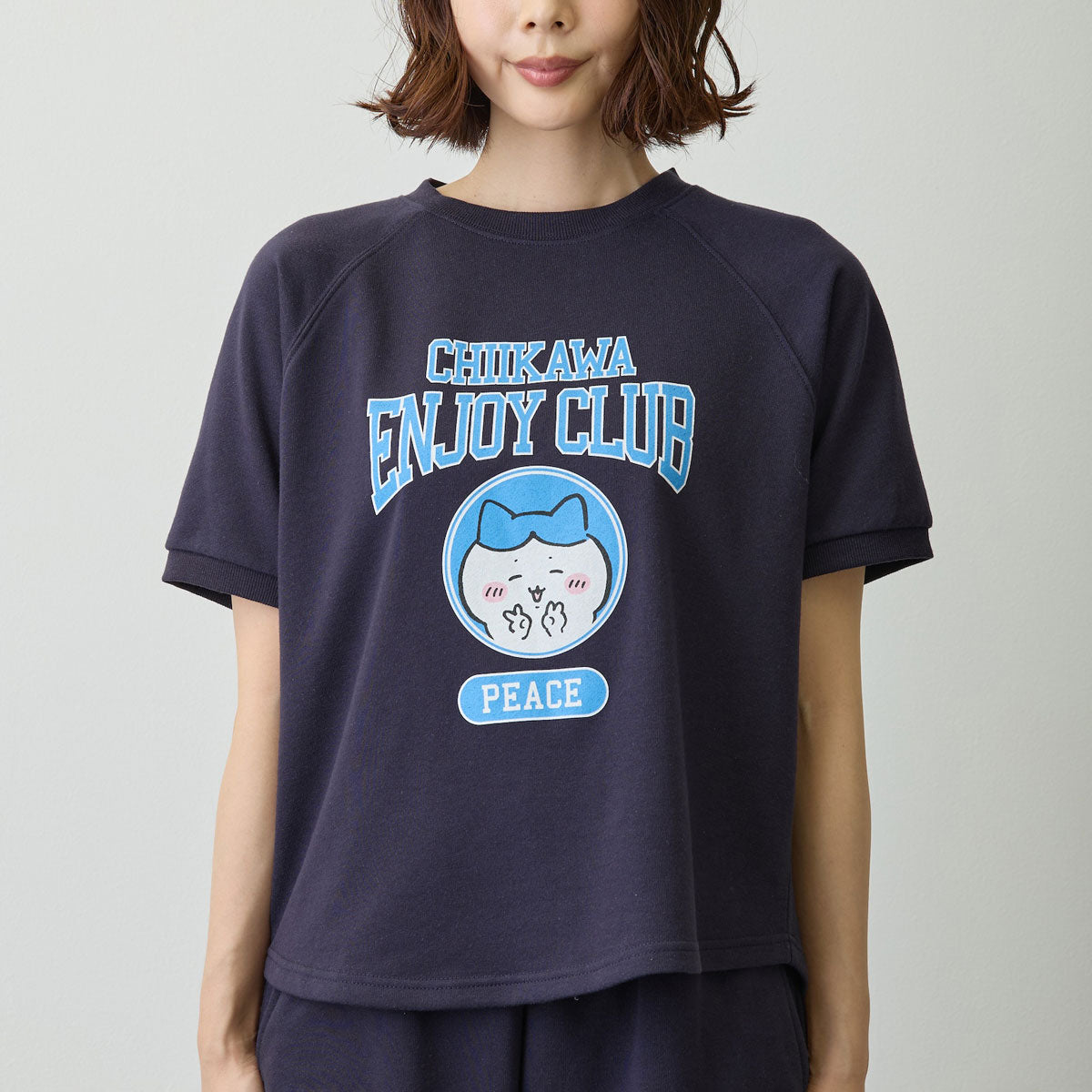 ちいかわ Tシャツ ピース ハチワレ ネイビー | ちいかわマーケット