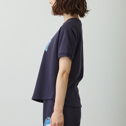 치이카와 T셔츠 (피스 / 가르마 네이비)
