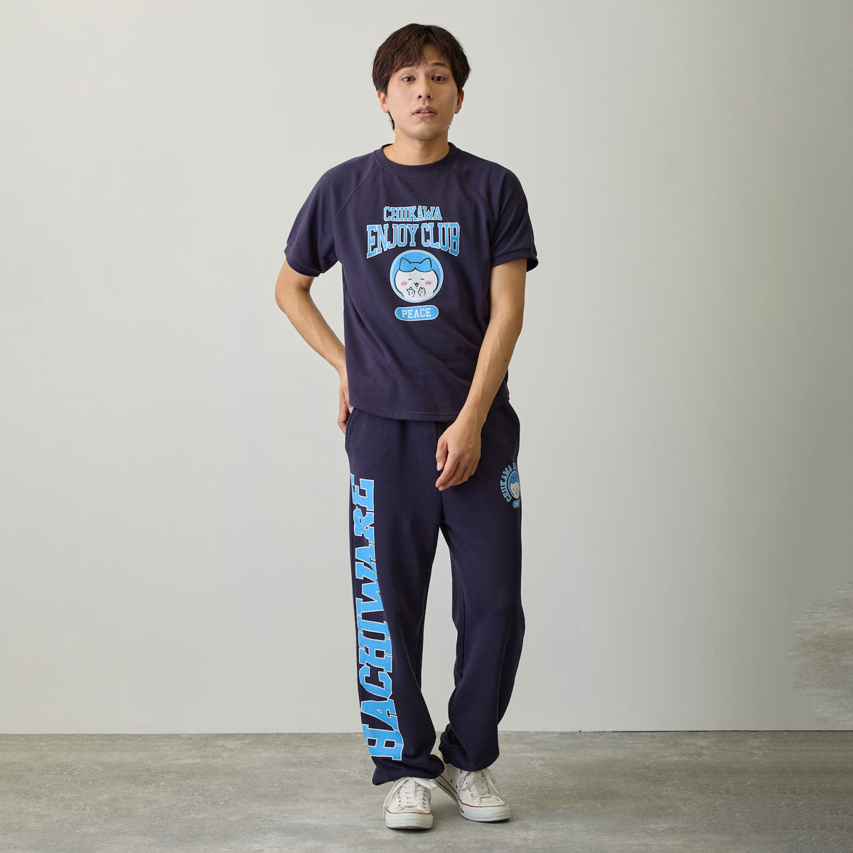 치이카와 T셔츠 (피스 / 가르마 네이비)