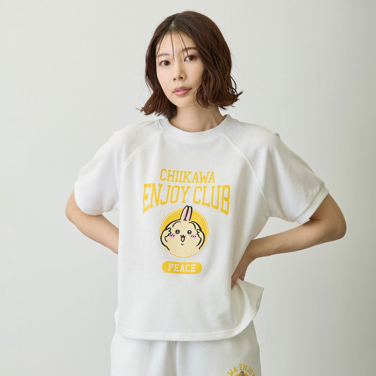 치이카와 T셔츠 (피스 / 토끼 화이트)