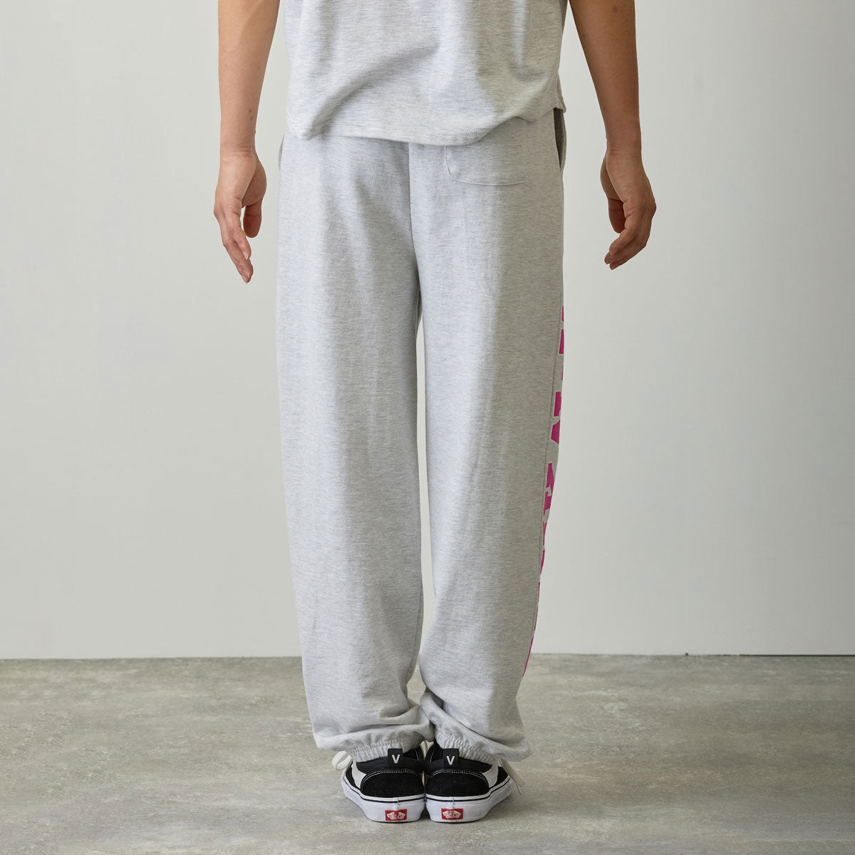 치이카와 스웨트 팬츠 (피스 / 치이카와 오트밀 그레이)