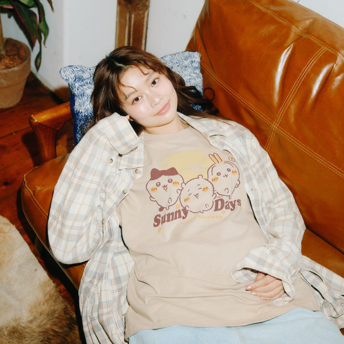 ちいかわ Tシャツ Sunny Days サンドベージュ | ちいかわマーケット