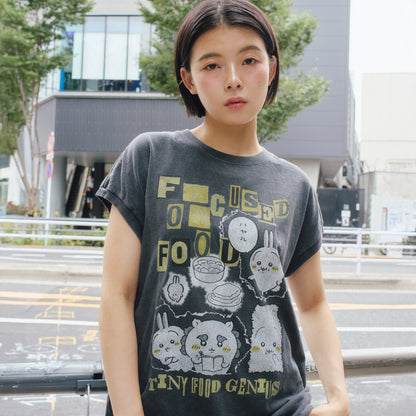 ちいかわ ワイドノースリーブ FOCUSED ON FOOD スミ