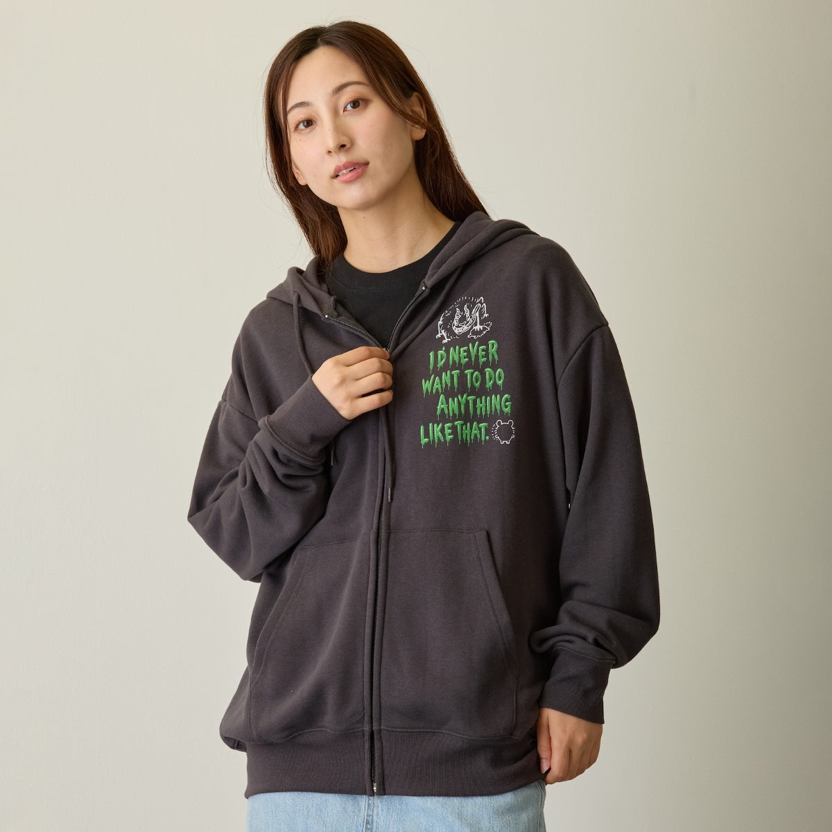 Chiikawa Full Zip Hoodie Horror Series (Ano-ko & Dekatsuyo) Charcoal Black