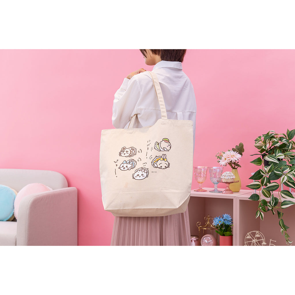 Chiikawa Super Curious Chikawa Large Tote Bag (Negero)