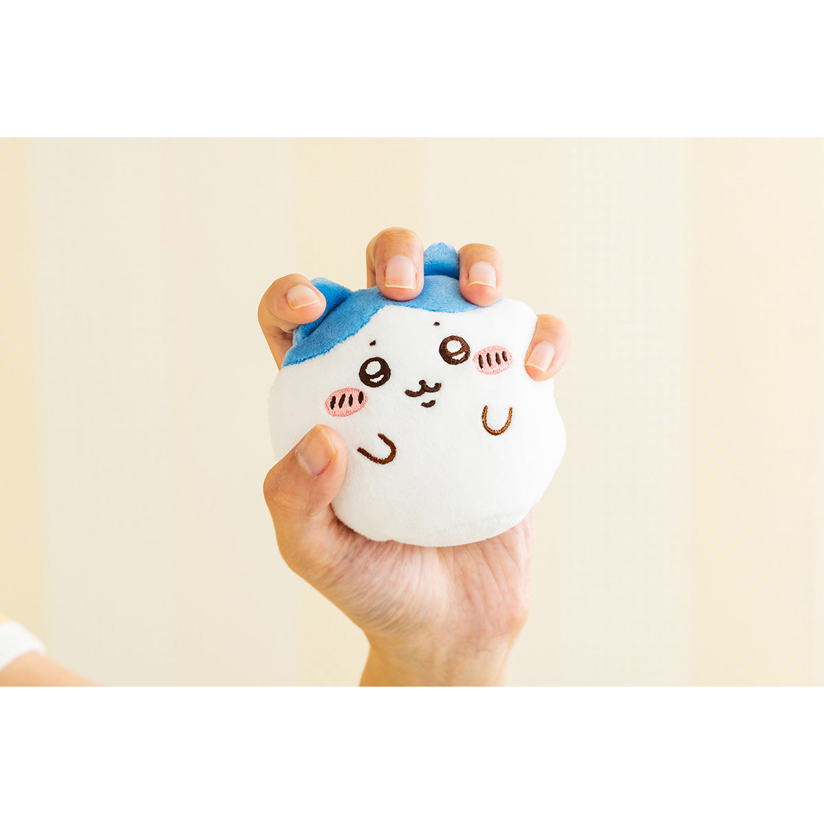 Chiikawa Round Chubby Plush (Hachiware)