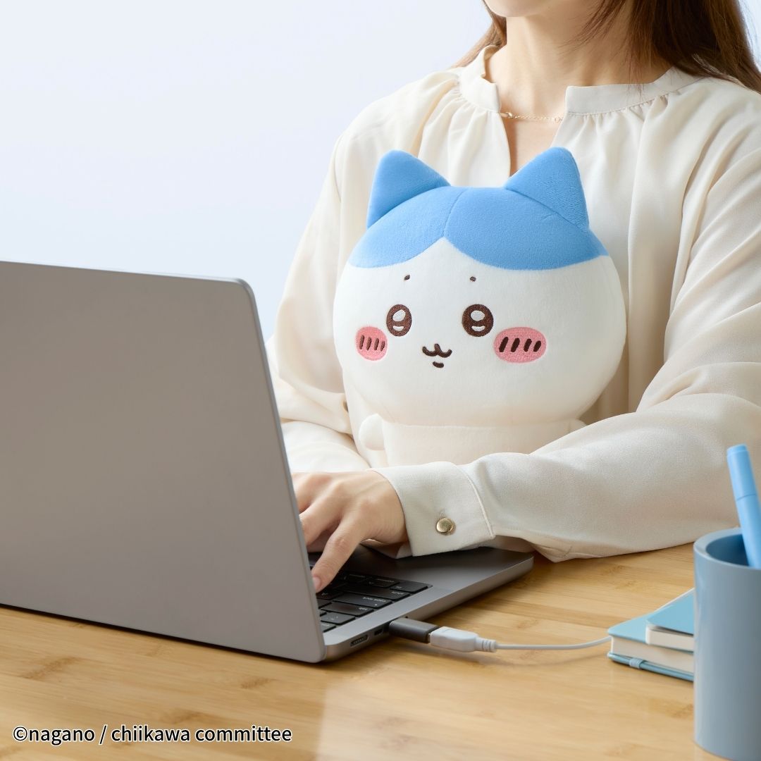 ちいかわ あったかぬいぐるみ（ハチワレ） | ちいかわマーケット 公式