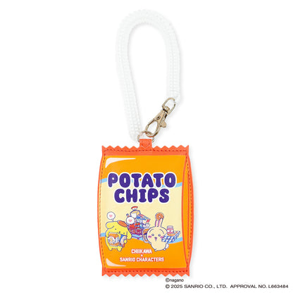 Chiikawa × Sanrio Characters Faux Die-cut Pass Case (Usagi & Pompompurin)