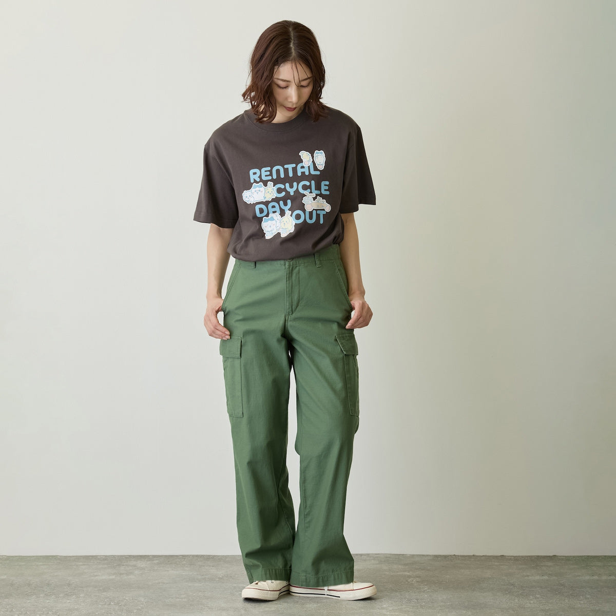 ちいかわ Tシャツ レンタサイクルでおでかけ スミ