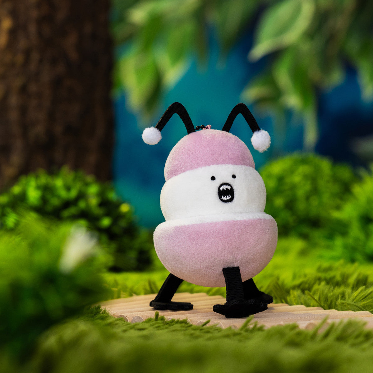 ちいかわ 虫マスコット（ピンク）