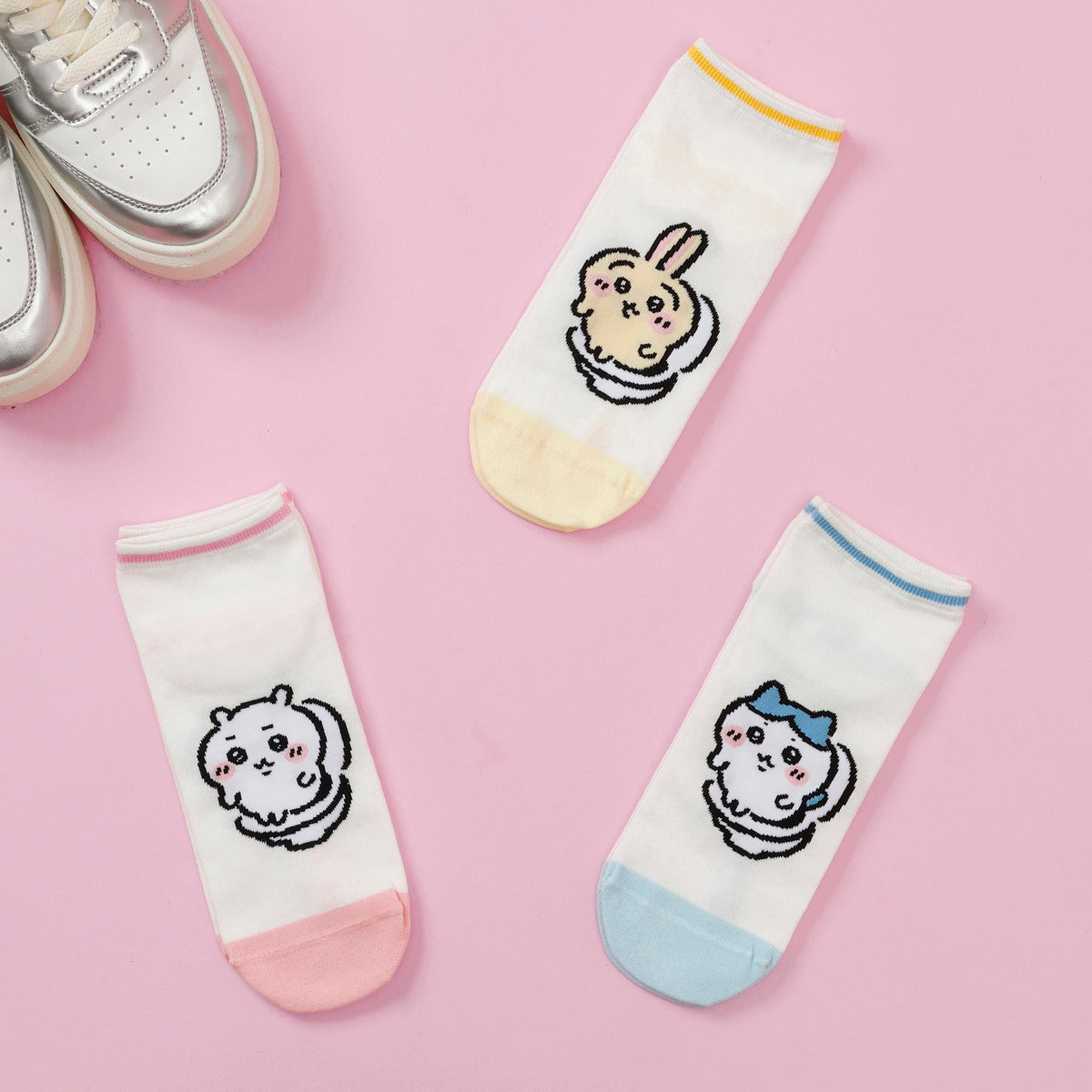 ちいかわ クルーソックス ハチワレトイレ サックス