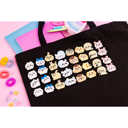 ちいかわ 4個セットアクリルバッジ（ピースなモモンガ）