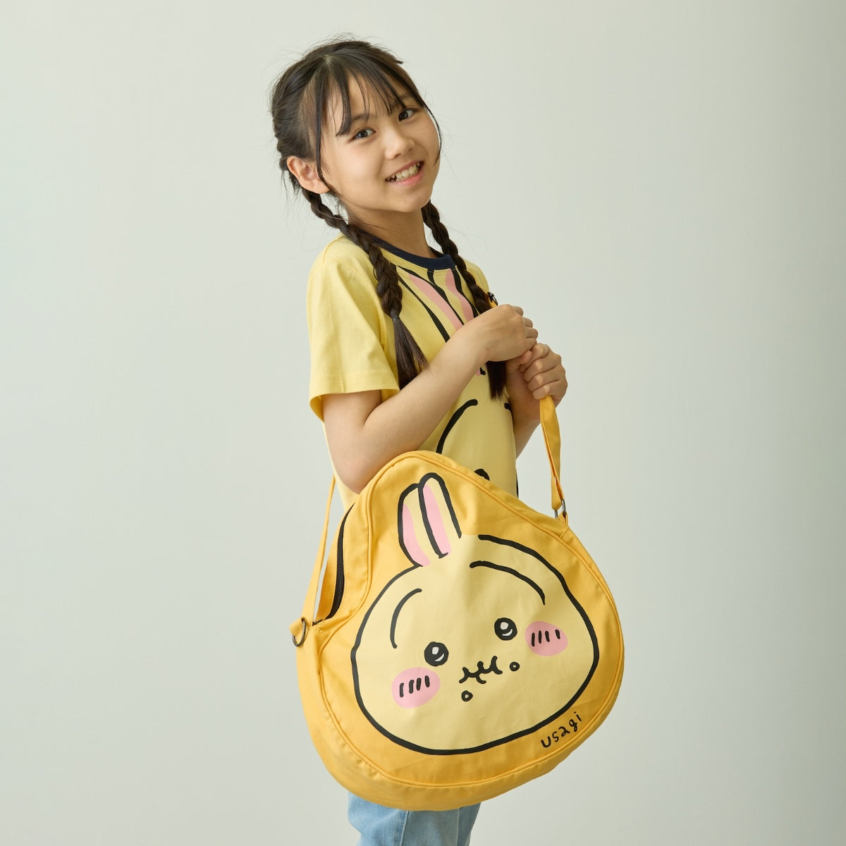 ちいかわ ちいかわパーク ショルダーバッグ うさぎ イエロー | ちい