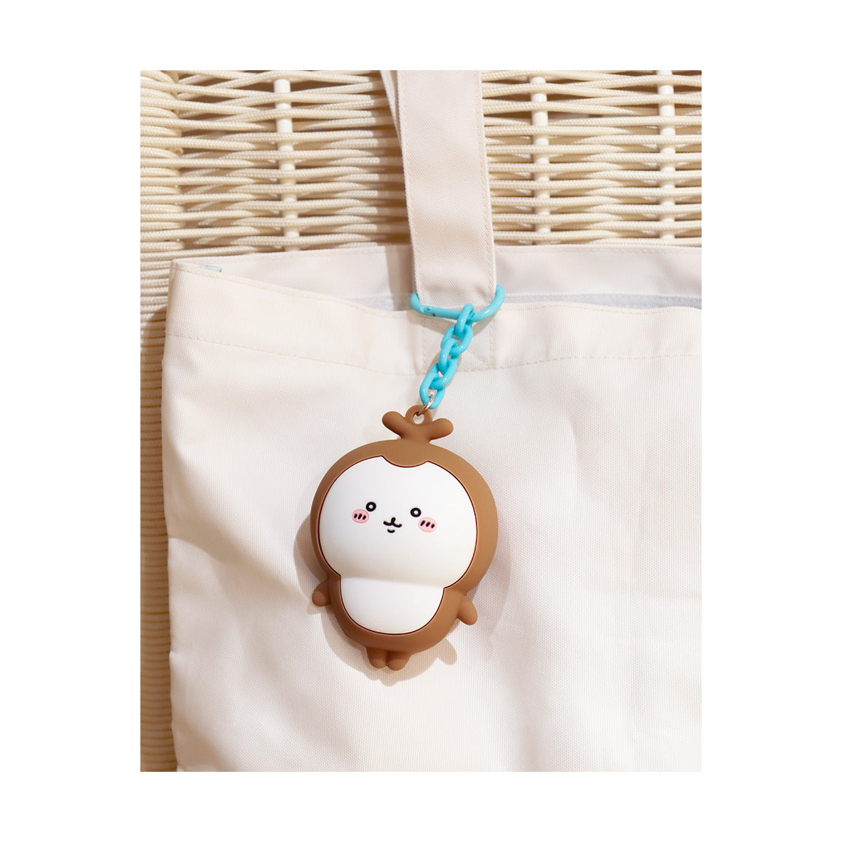 Chiikawa Chiikawa Park Candy Pouch (Beetle)