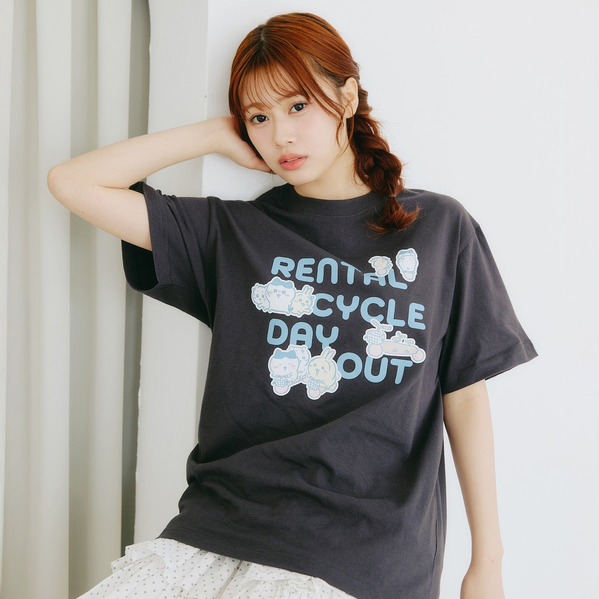 ちいかわ Tシャツ レンタサイクルでおでかけ スミ | ちいかわ
