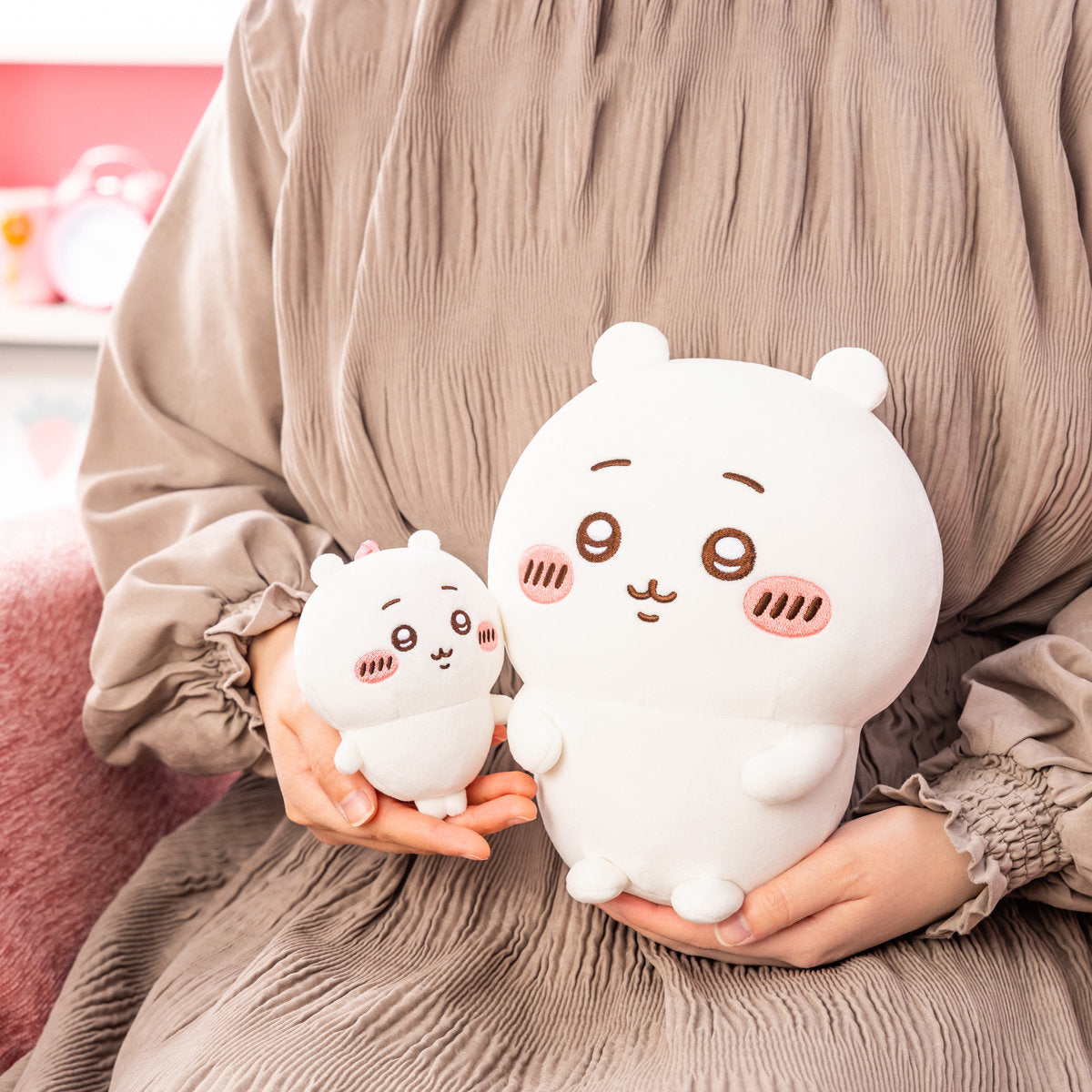 ぬいぐるみ K&A.E ちいかわ まるぷわぬいぐるみS（古本屋） | ちいかわマーケット 公式