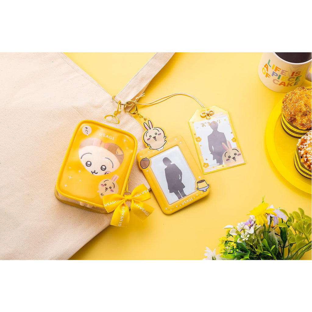 Chiikawa Trading Card Holder (Rabbit)