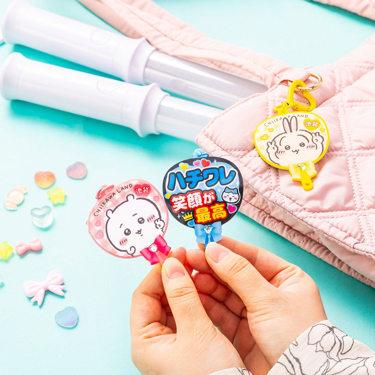 ちいかわ Go！IKEBUKURO うちわ型アクリルキーホルダー（ちいかわ）