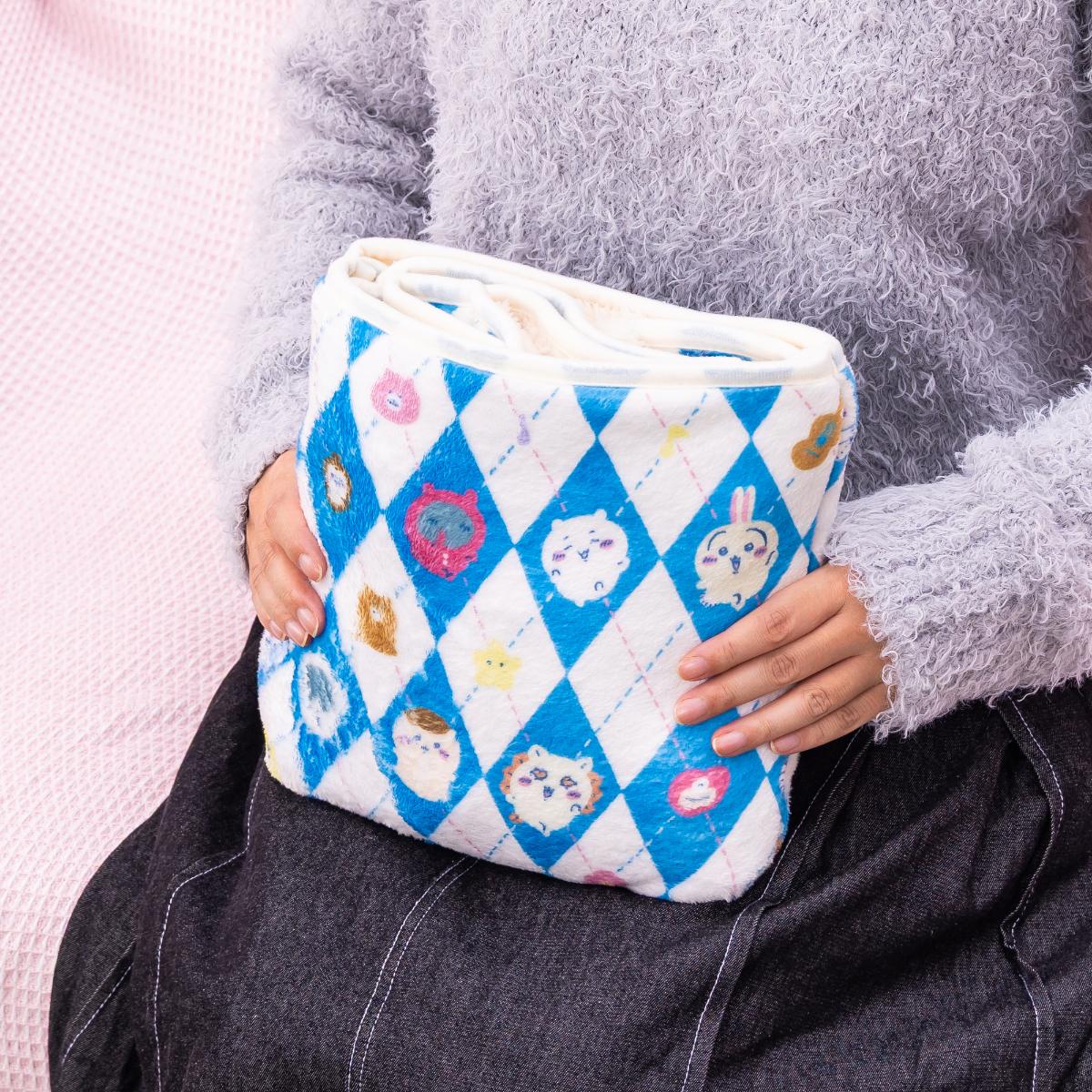 Chiikawa Warm 3WAY Blanket w/Storage Pocket (Dance)