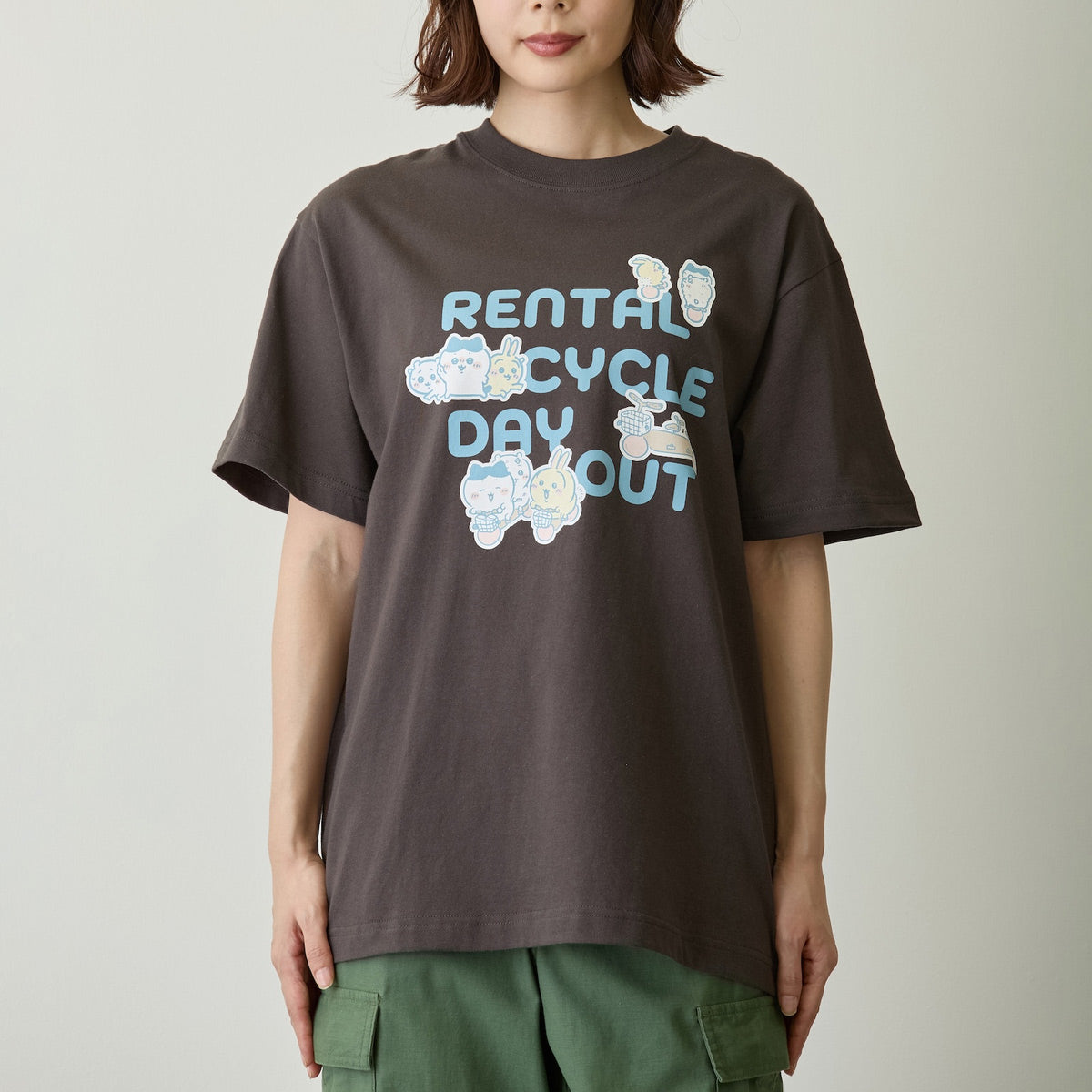 ちいかわ Tシャツ レンタサイクルでおでかけ スミ