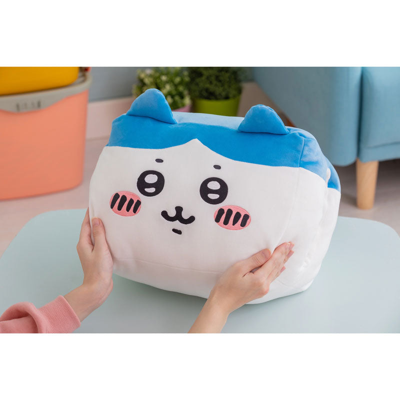 ちいかわ もちもちおひるねハンドマフ（もちっとハチワレ） | ちいかわ