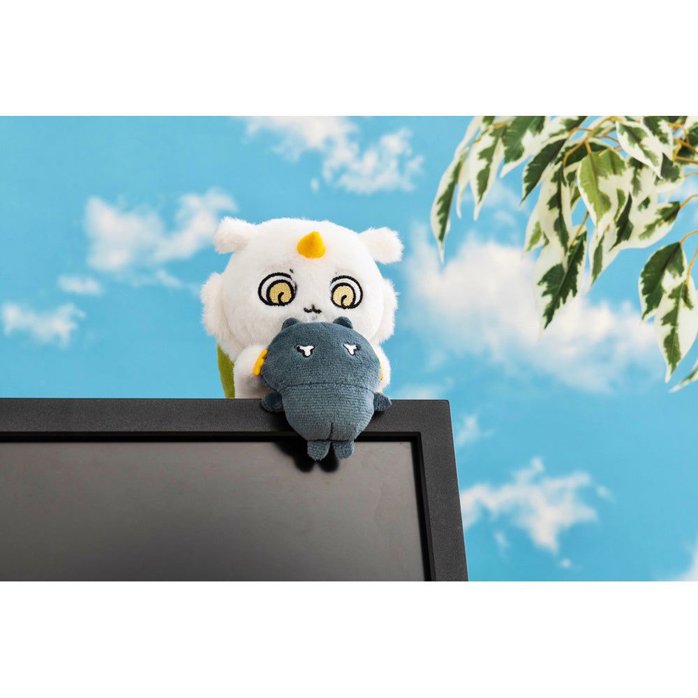 A stuffed animal watching from the Chikawa desktop (Haru ... Kurimanju)